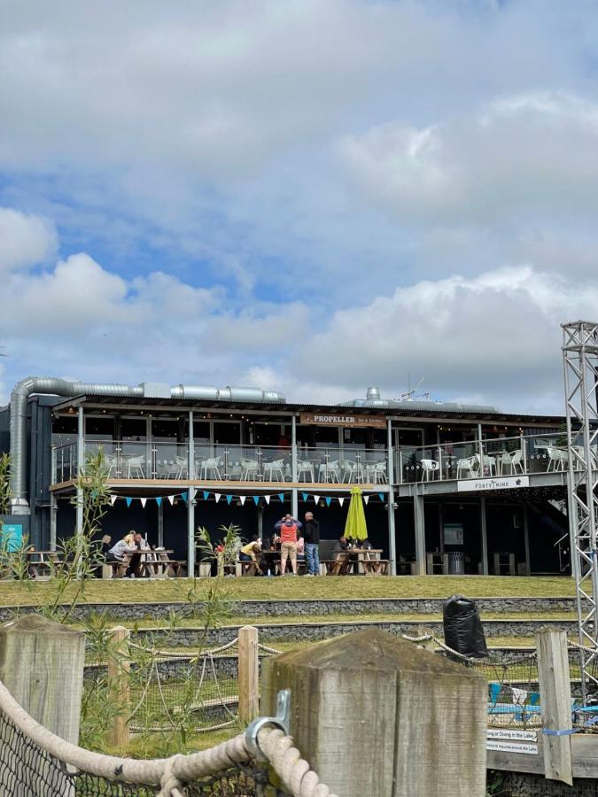 Sunscape Breaks At Tattershall Lakes Hotel Exterior photo