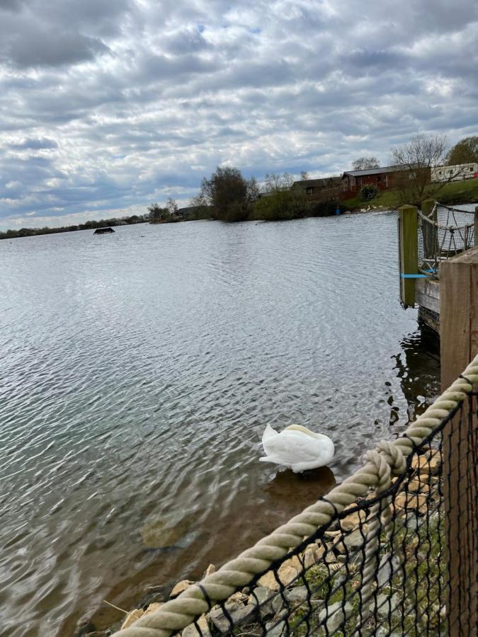 Sunscape Breaks At Tattershall Lakes Hotel Exterior photo